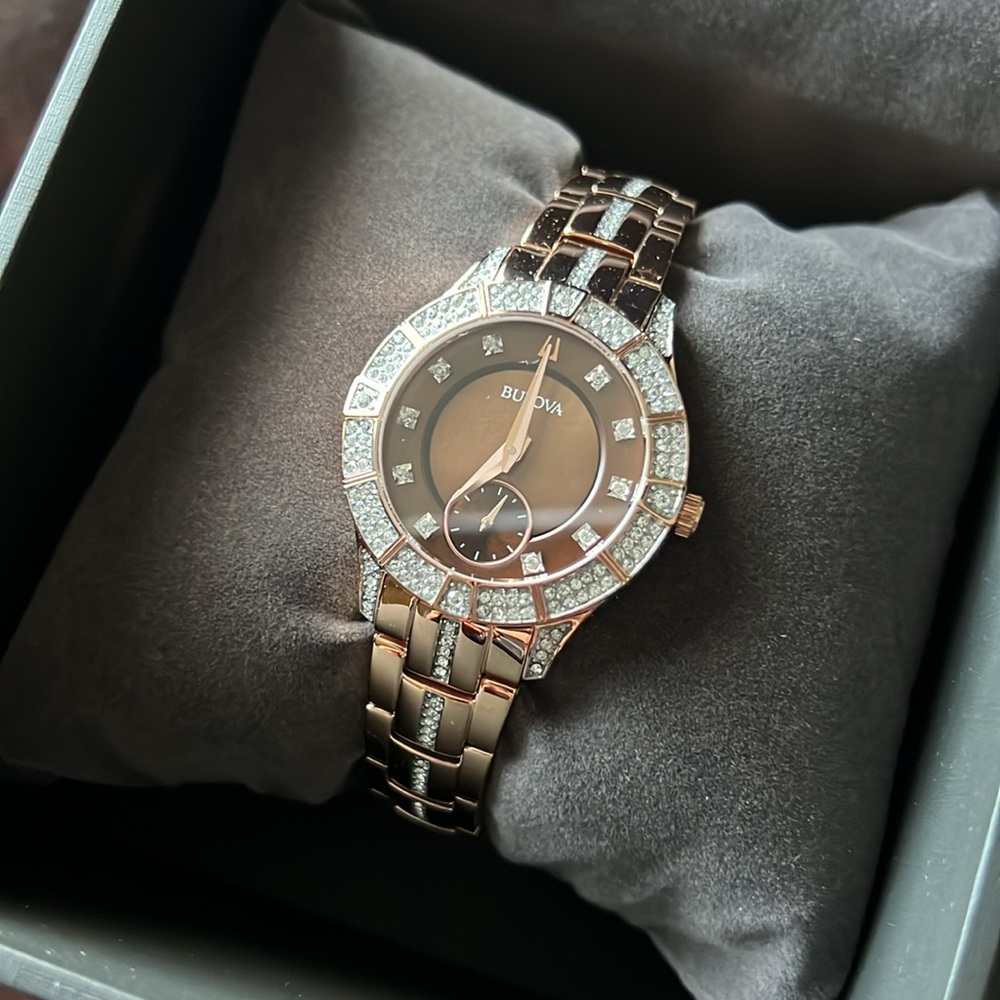 🎉Host Pick🎉Bulova Phantom Crystal Rose Gold Watch